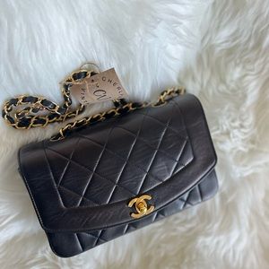 Vintage Small CHANEL Diana bag